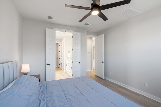 Building Photo - 2224 Nightjar Song Dr
