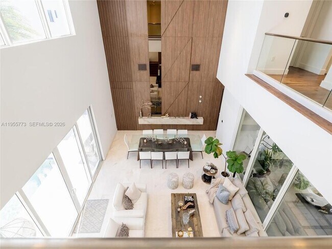 Building Photo - 7451 NW 103rd Ct