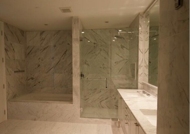 Building Photo - 9349 Collins Ave