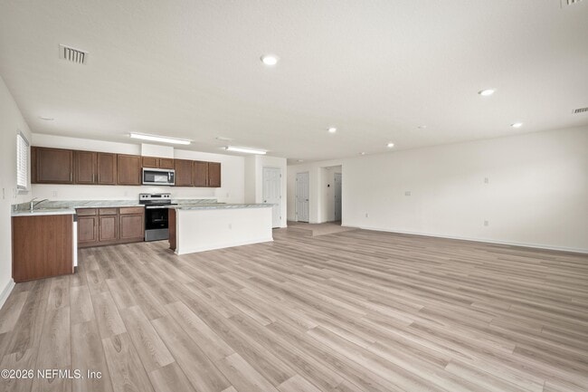 Building Photo - 12856 Buckhorn Ln