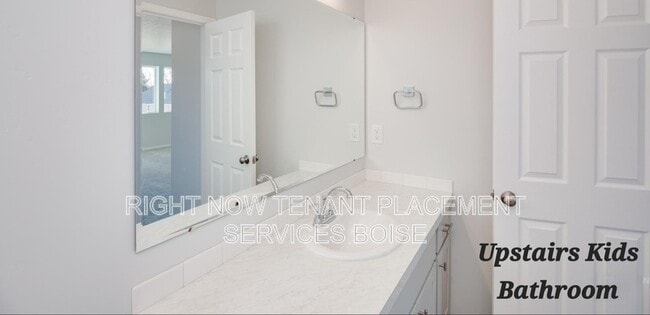 Building Photo - 5117 Lansdale St