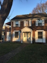 Building Photo - Main floor of Adorable home for rent!