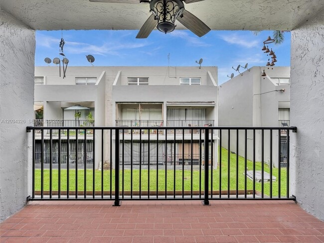 Building Photo - 210 NW 87th Ave