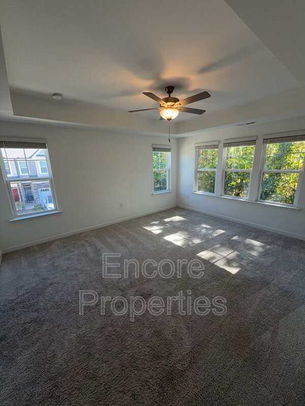 Building Photo - 137 Orvis Dr