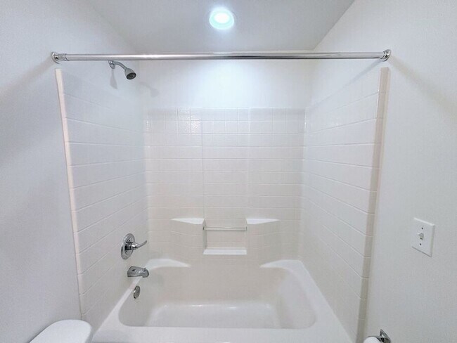 Building Photo - 2109 N 63rd St