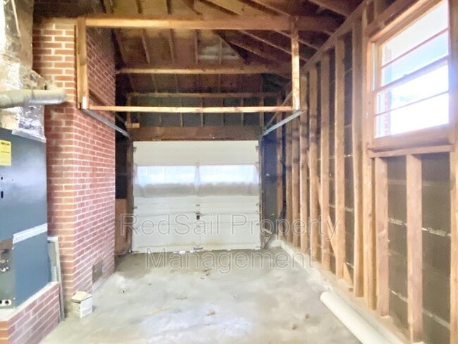 Building Photo - 18 Ivy Farms Rd