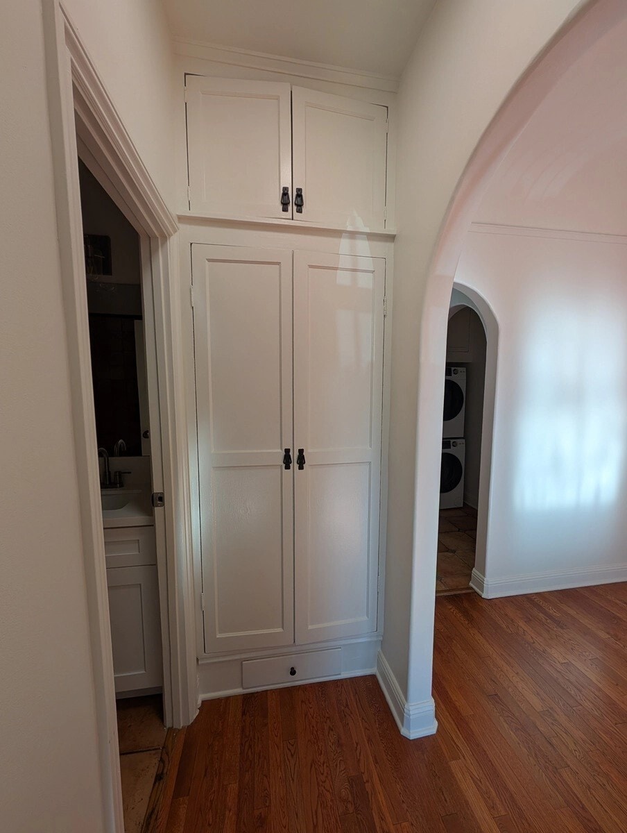 Building Photo - 1205 S Muirfield Rd