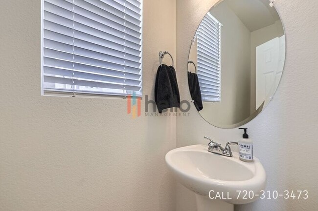 Building Photo - 10196 Worchester St