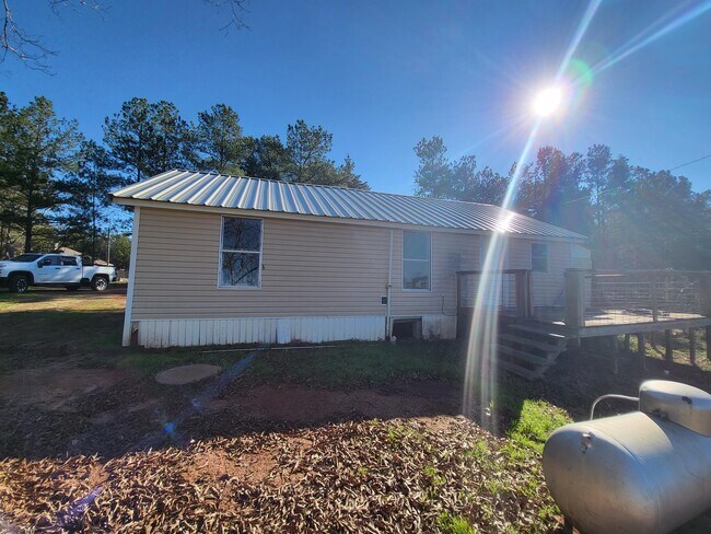 Building Photo - 299 CR 111