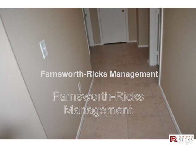 Building Photo - 1575 S Jacana Ln