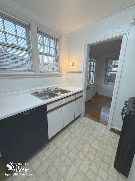 Building Photo - 6532 Wilkins Ave