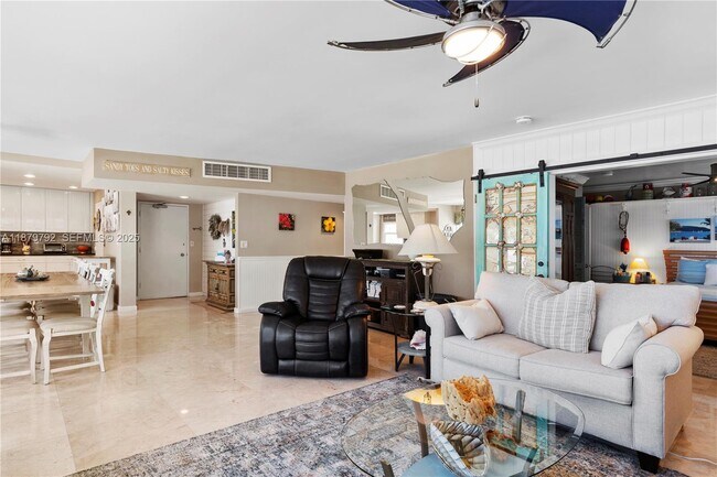 Building Photo - 3550 Galt Ocean Dr