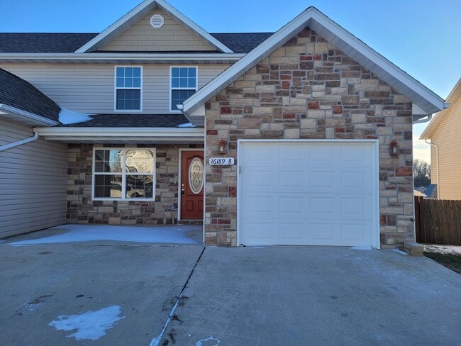 Building Photo - 16189 Holy Cross Ln