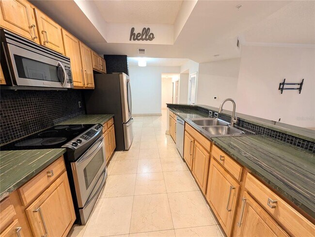 Building Photo - 5001 Baraldi Cir