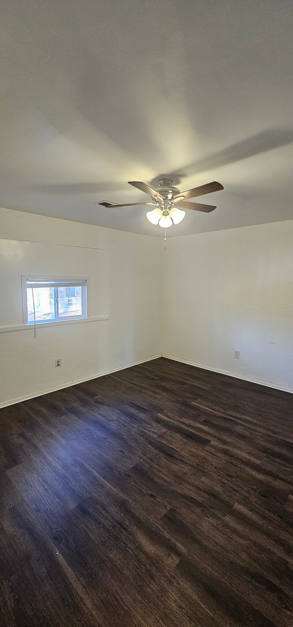 Building Photo - 711 N 70th St