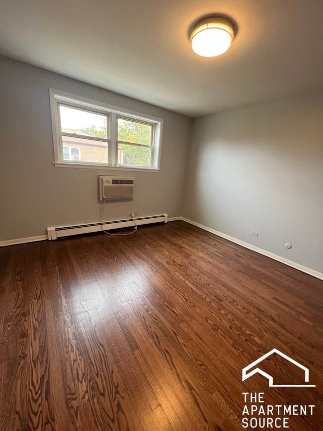 Building Photo - 8644 Skokie Blvd