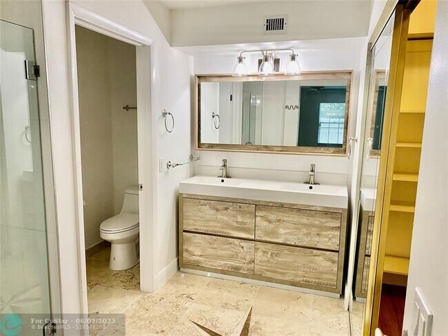 Building Photo - 5357 Buckhead Cir