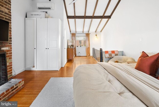 Building Photo - 1704 Naudain St