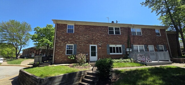 Building Photo - Beautiful 3BR Home in Lorton
