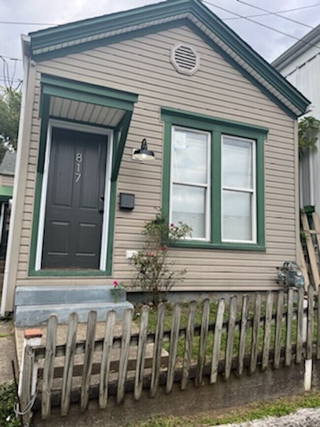 Primary Photo - Beautifully Renovated 2-bedroom Home in Shelby Park!