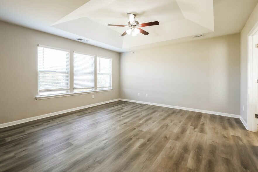 Building Photo - 175 Biscayne Terrace