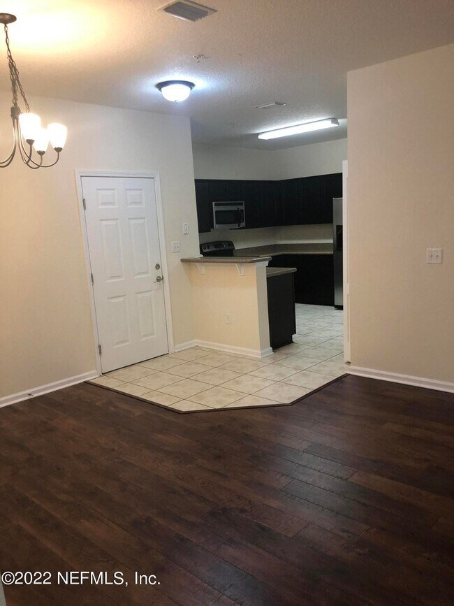 Building Photo - 4990 Key Lime Dr
