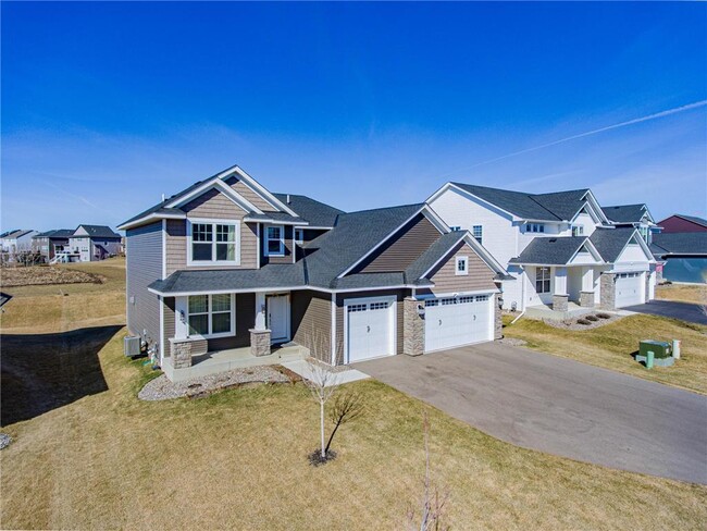 Building Photo - 1582 Edgebrook Ln