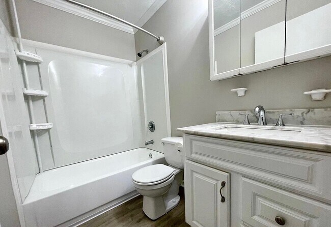 Building Photo - 3308 Conway Ct