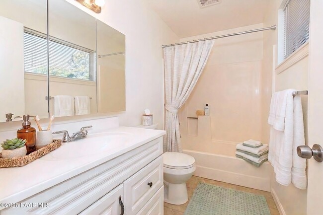 Building Photo - 8486 E Posse Cir