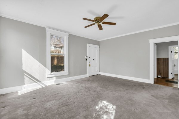 Building Photo - 710 10th St N