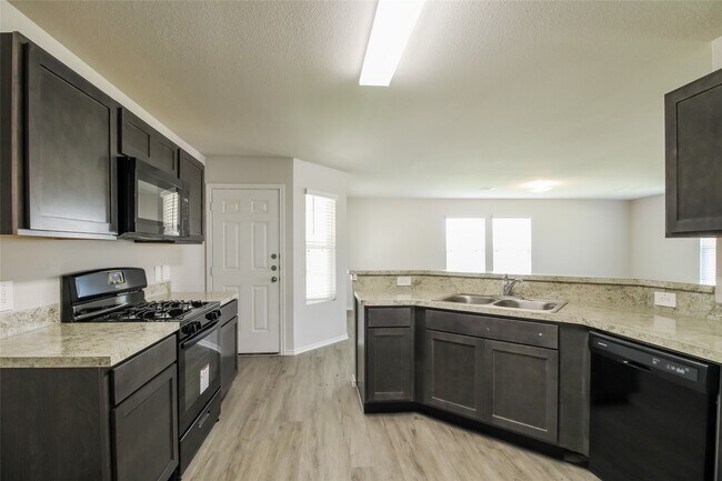 Building Photo - 2537 Grayling Dr