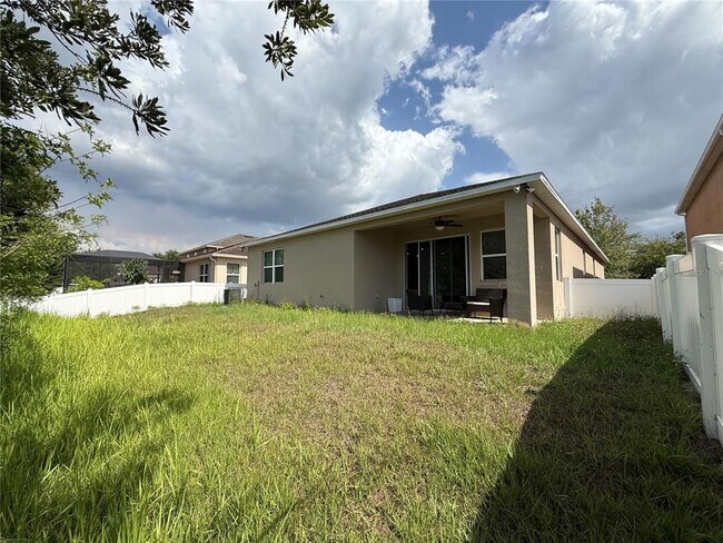 Building Photo - 10638 Laguna Plains Dr