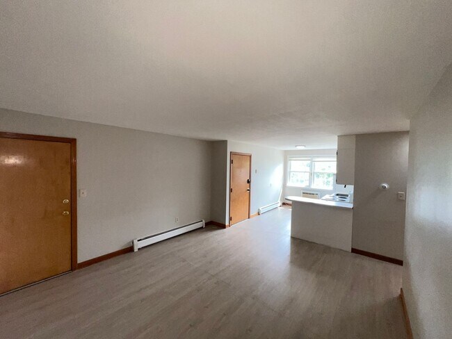 Building Photo - 50 Danbury Dr