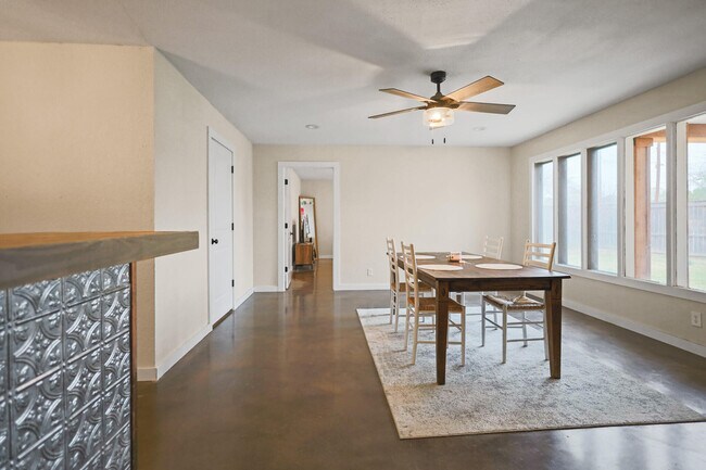 Building Photo - 4302 42nd St