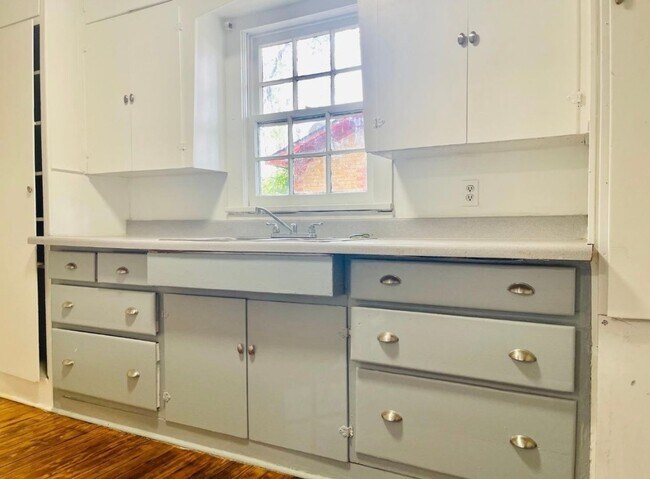 Building Photo - Charming 2BR House in Lubbock
