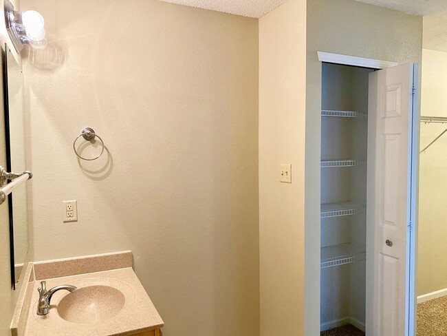 Building Photo - COMING SOON!! Wonderful 3 Bedroom 2.5 Bathroom Two Story Home with Loft on the Pond in Wayne!