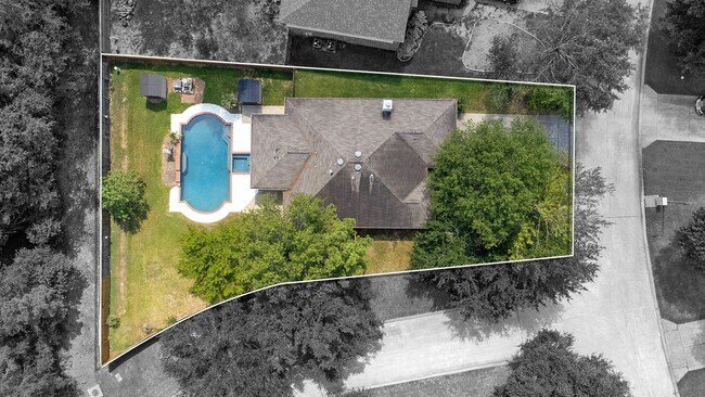 Building Photo - 135 Fairwind Trail Dr