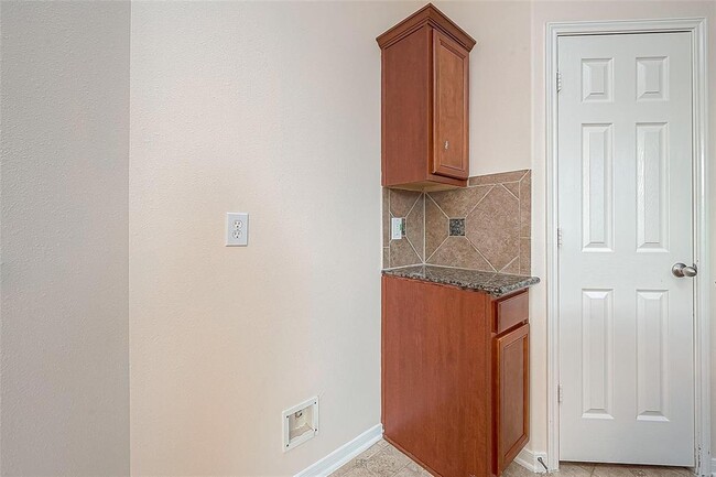 Building Photo - 25119 Florina Ranch Dr