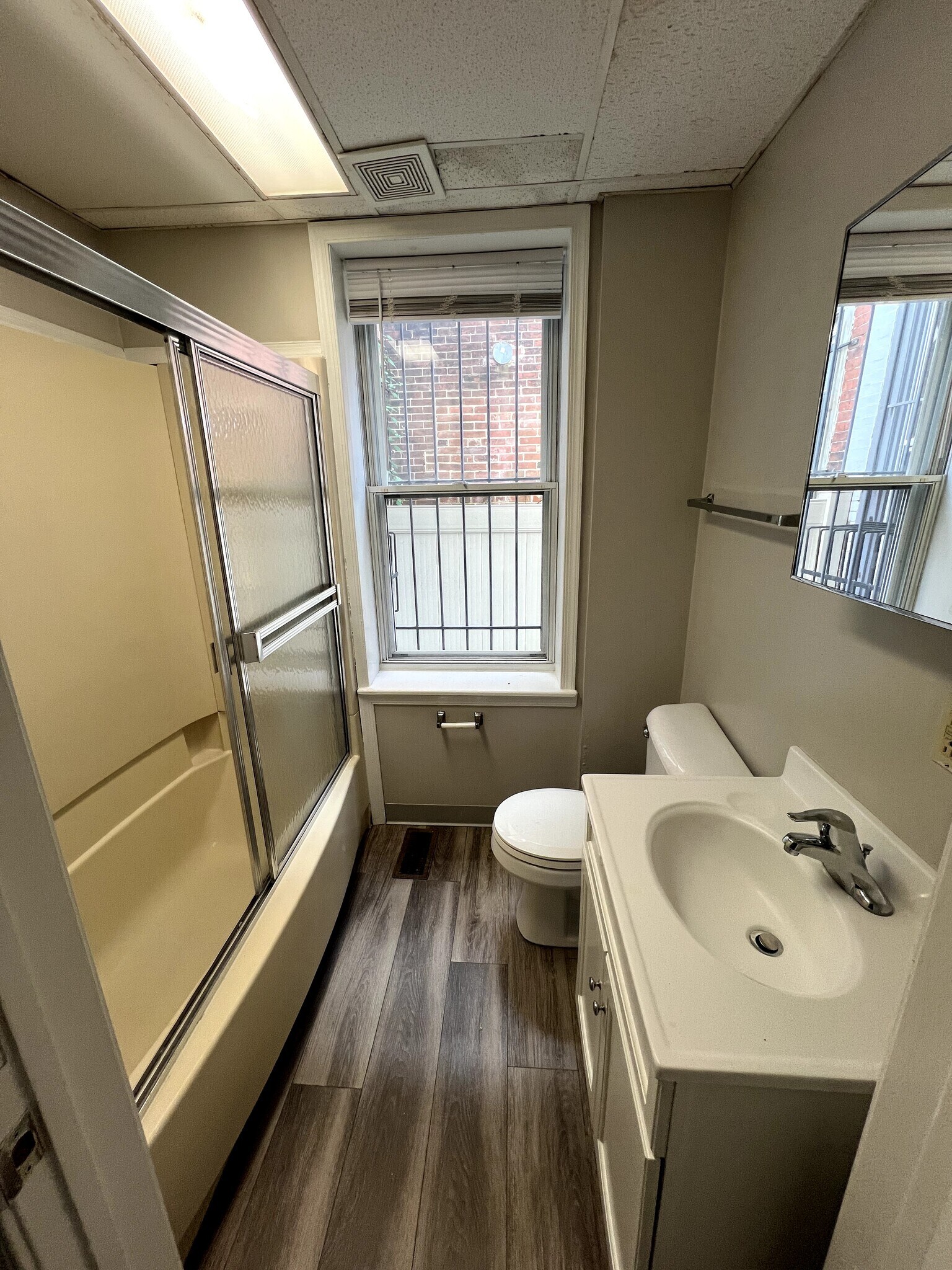 Building Photo - 4053 Sansom St