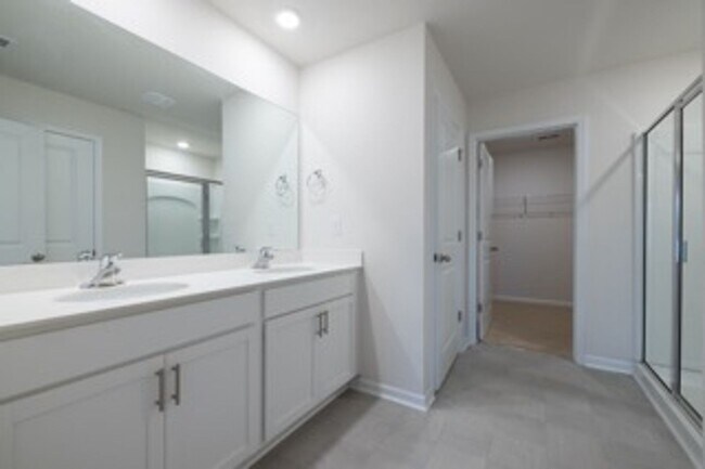 Building Photo - 4 Bedroom Home in Pendleton, SC