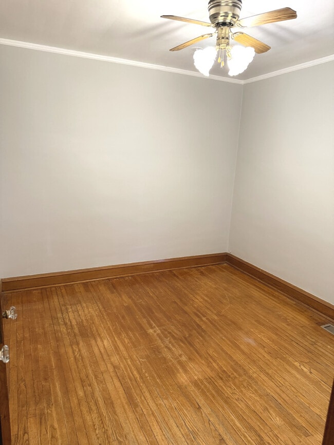 Building Photo - 1940 Wenonah Ave