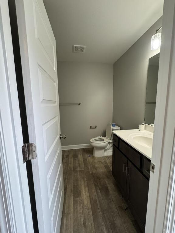 Building Photo - 244 Mansfield Dr