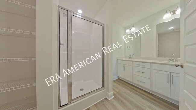 Building Photo - 2547 Cliff Hollow Cir