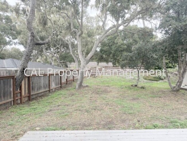 Building Photo - Beautiful 3-Bedroom Pebble Beach Home!