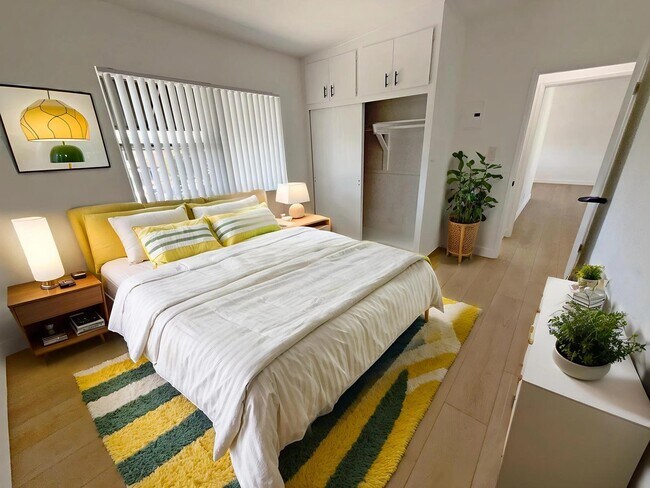Interior Photo - 3630 Westwood Blvd