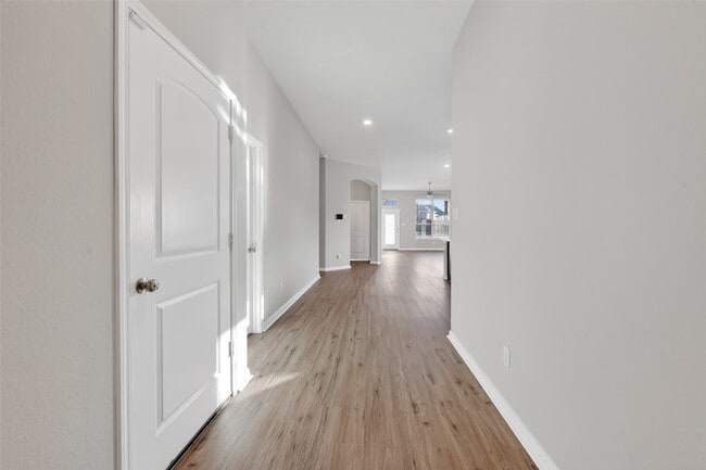 Building Photo - 151 Scenic Hills Ct