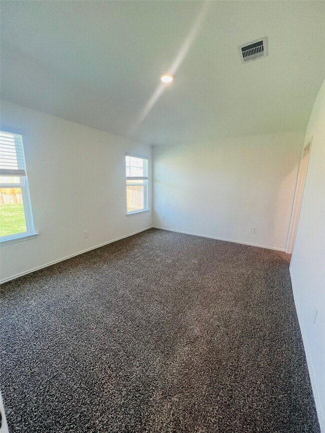 Building Photo - 5215 Mossdale Blf Ln