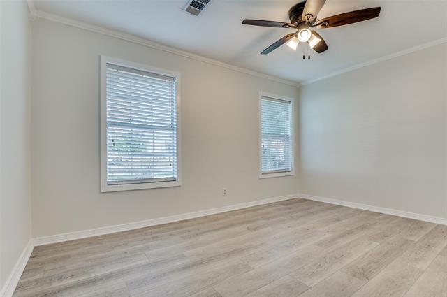 Building Photo - 222 Moore St