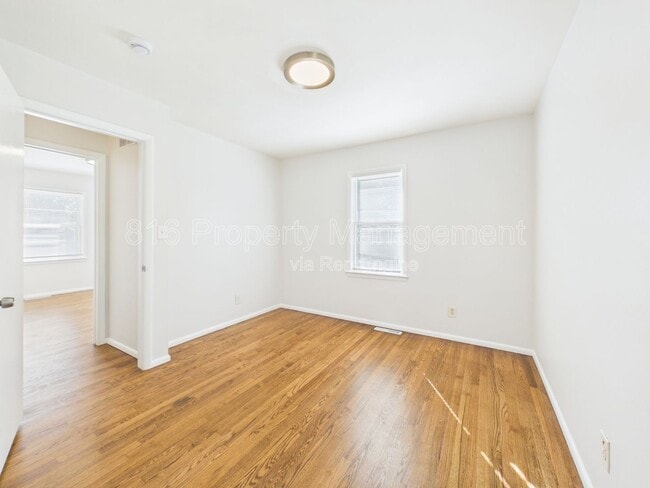 Building Photo - 7800 E 91 St