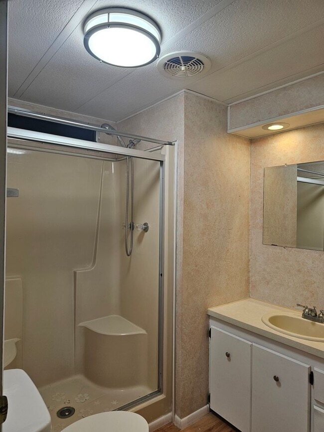 Building Photo - NICE & LARGE!  2 BEDROOM / 2 BATH MANUFACTURED HOME (55 + COMMUNITY - EAST ORLANDO)